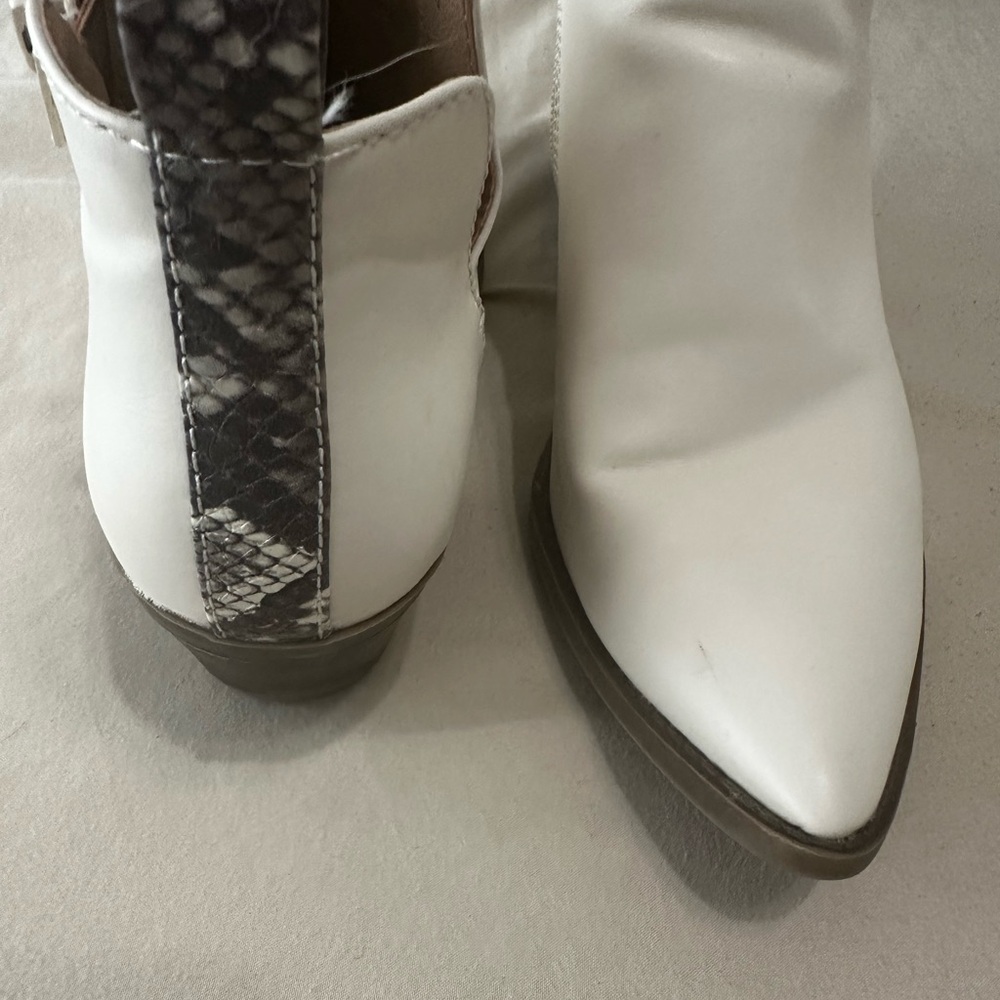 Creamy white and gray snakeskin ankle boots pointed toe